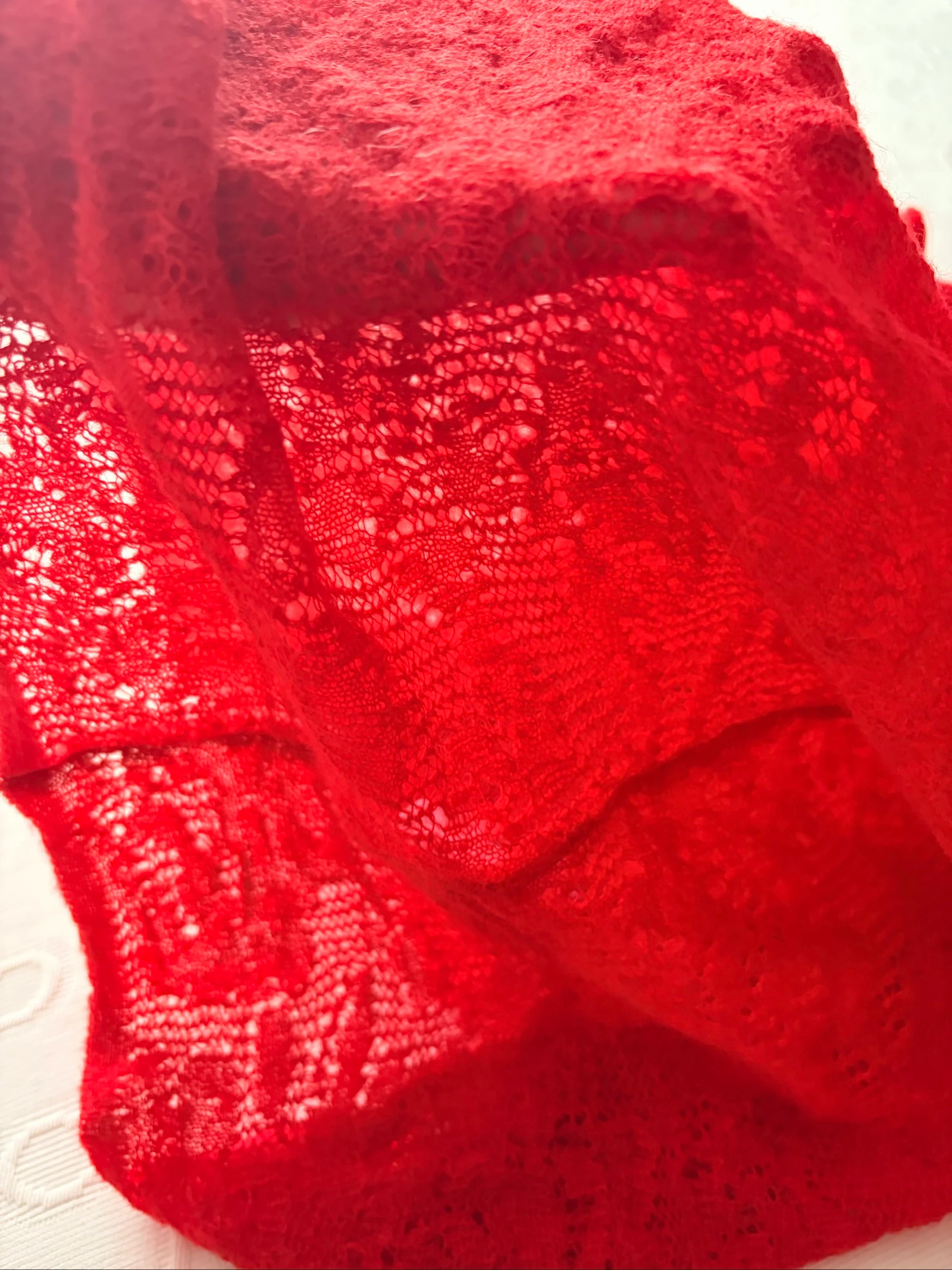 Pull rouge en maille ajournée – photo 5